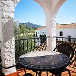 El Capistrano 2*