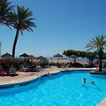 Rezort El Capistrano 2*