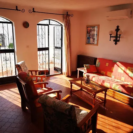Üdülőközpont El Capistrano Nerja