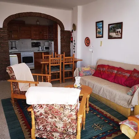 El Capistrano Üdülőközpont Nerja
